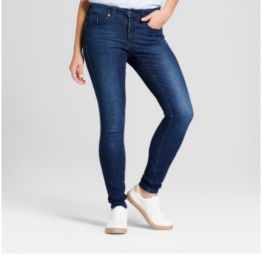 Universal Thread mid-rise skinny jeans size 4